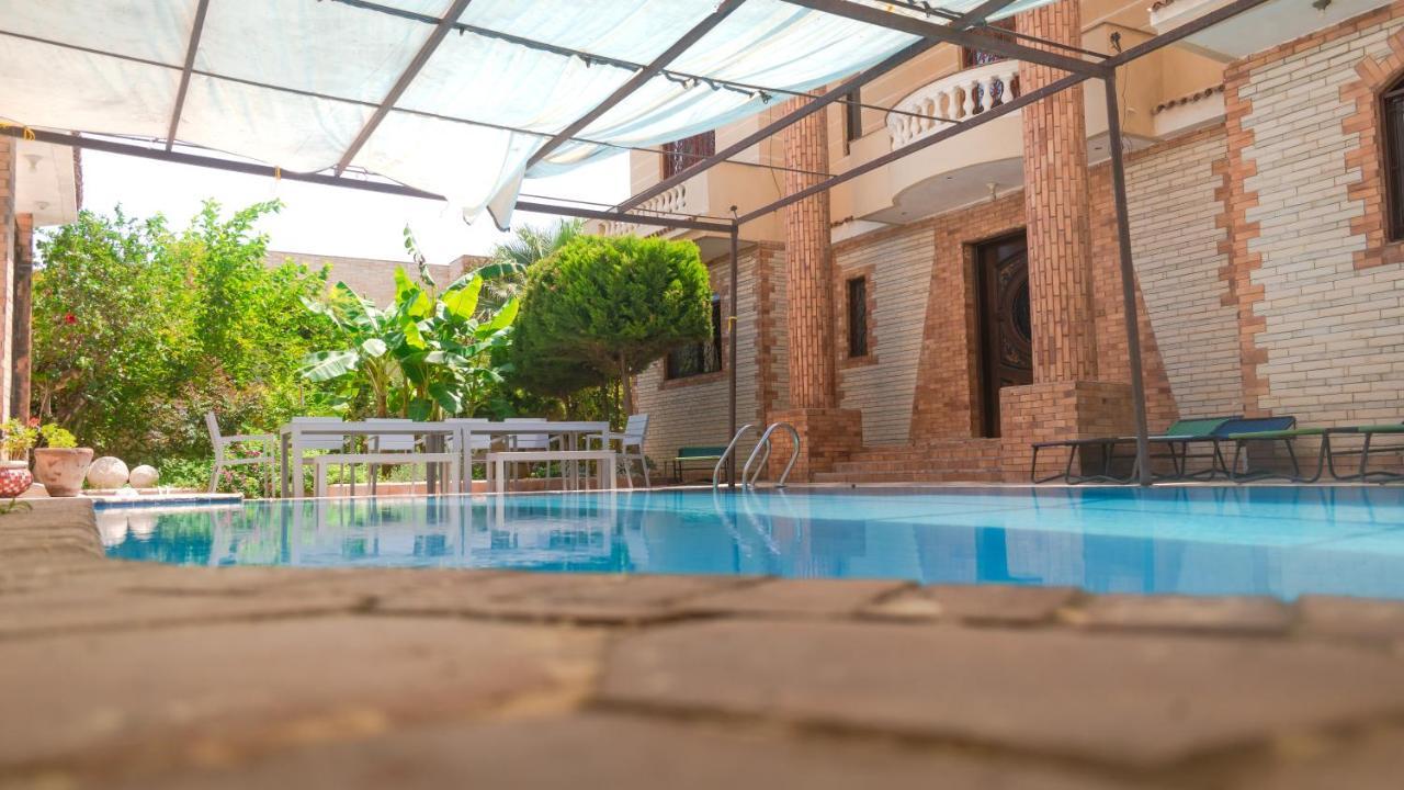 4 Bedroom Superior Family With Private Pool, 5 Min From Abu Talat Villa Alessandria