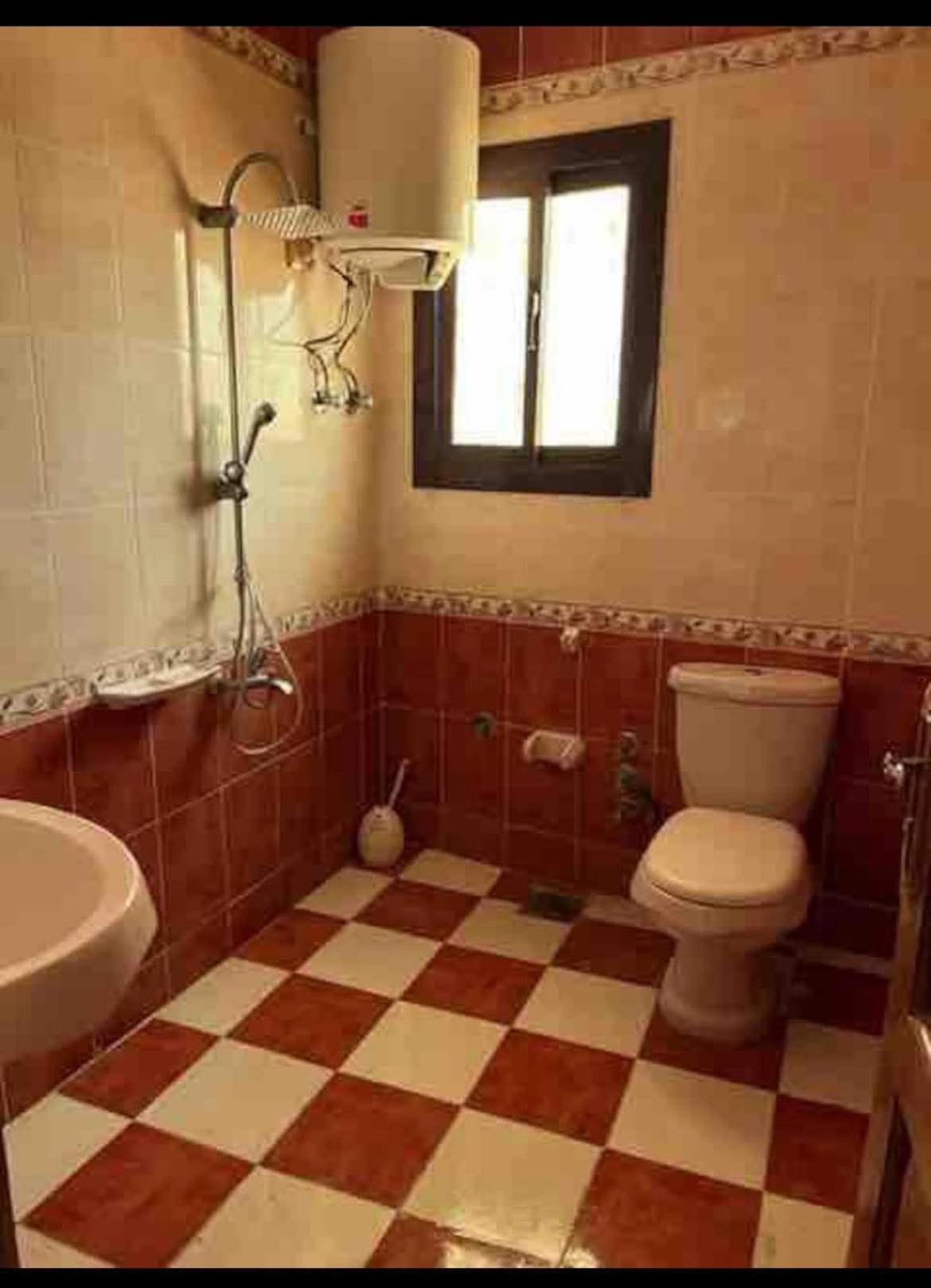 4 Bedroom Superior Family With Private Pool, 5 Min From Abu Talat الإسكندرية